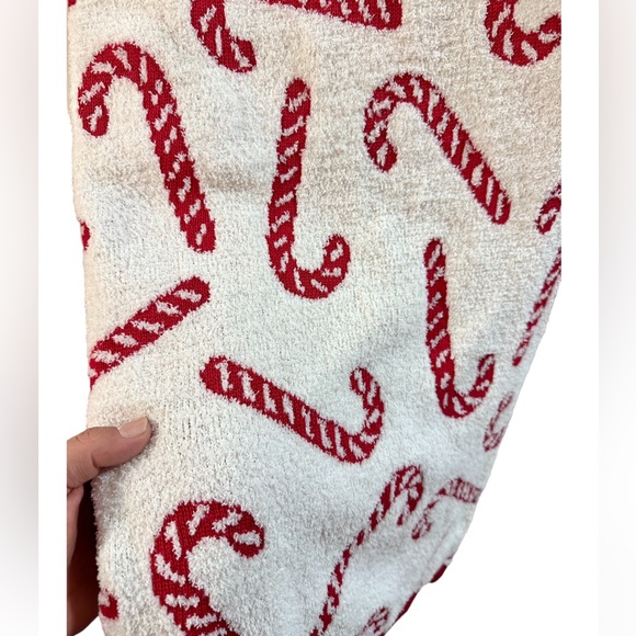 🎄 CHRISTMAS CANDY CANE THROW BLANKET - Picture 4 of 7